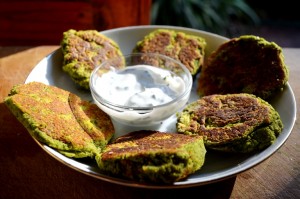 Falafel con cilantro y perejil.